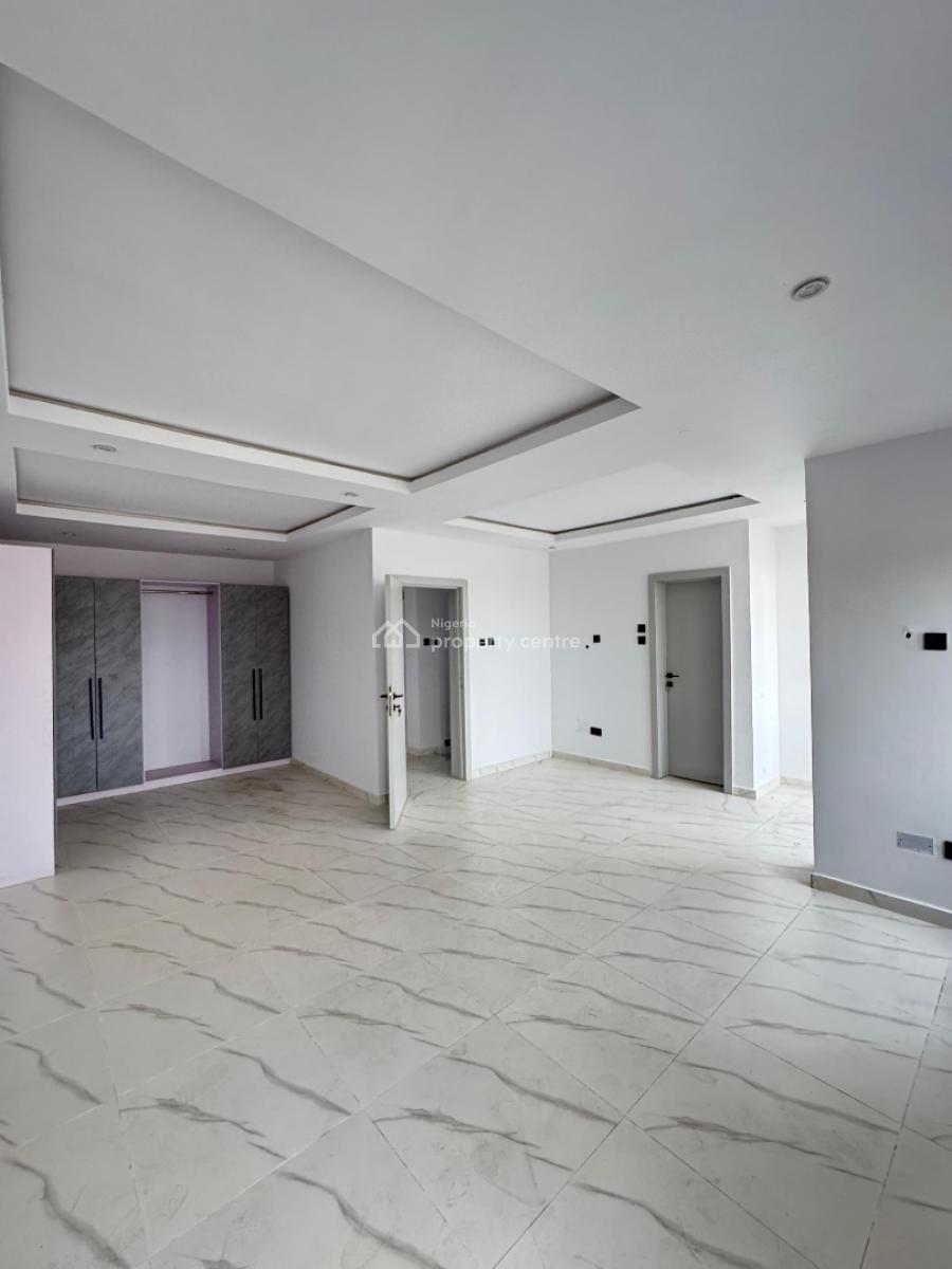 Self -compound 4 Bedroom Terrace, Obanikoro, Shomolu, Lagos, Terraced Duplex for Sale