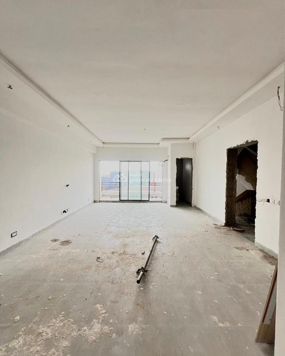 Luxury 3 Bedroom Apartment with Bq, Elevator, Gym and Swimming Pool., Main Lekki, Lekki Phase 1, Lekki, Lagos, Flat / Apartment for Rent