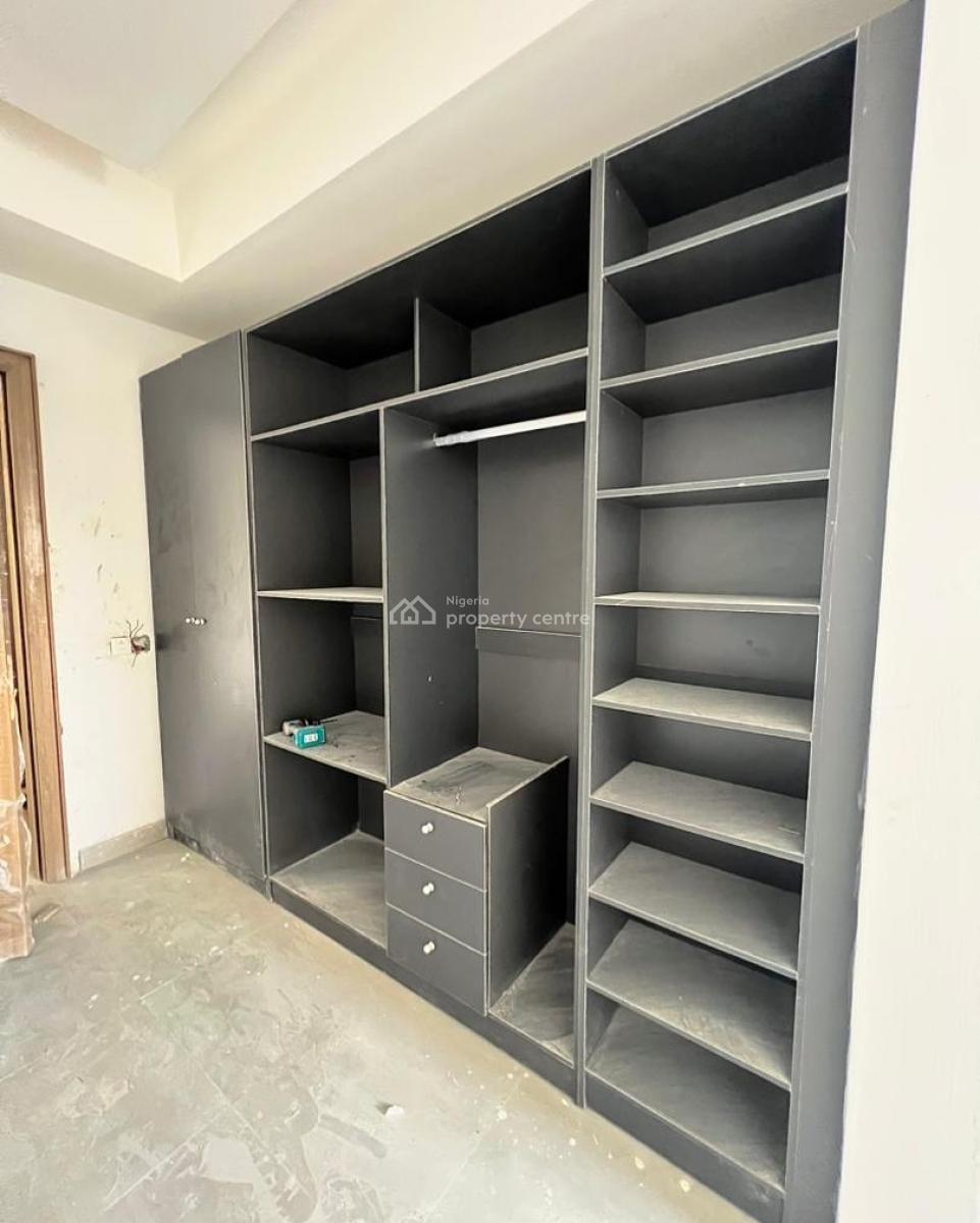 Luxury 3 Bedroom Apartment with Bq, Elevator, Gym and Swimming Pool., Main Lekki, Lekki Phase 1, Lekki, Lagos, Flat / Apartment for Rent