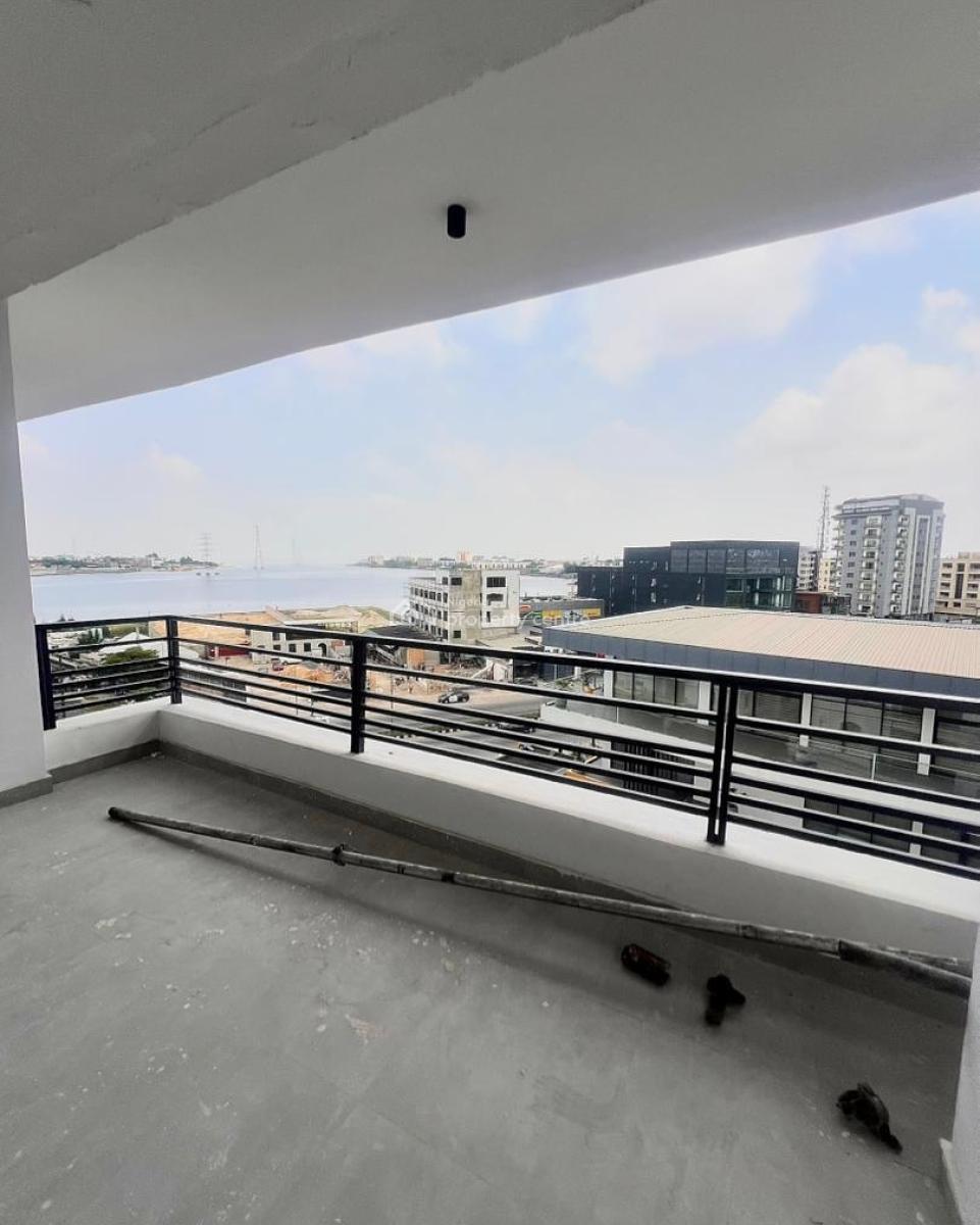 Luxury 3 Bedroom Apartment with Bq, Elevator, Gym and Swimming Pool., Main Lekki, Lekki Phase 1, Lekki, Lagos, Flat / Apartment for Rent