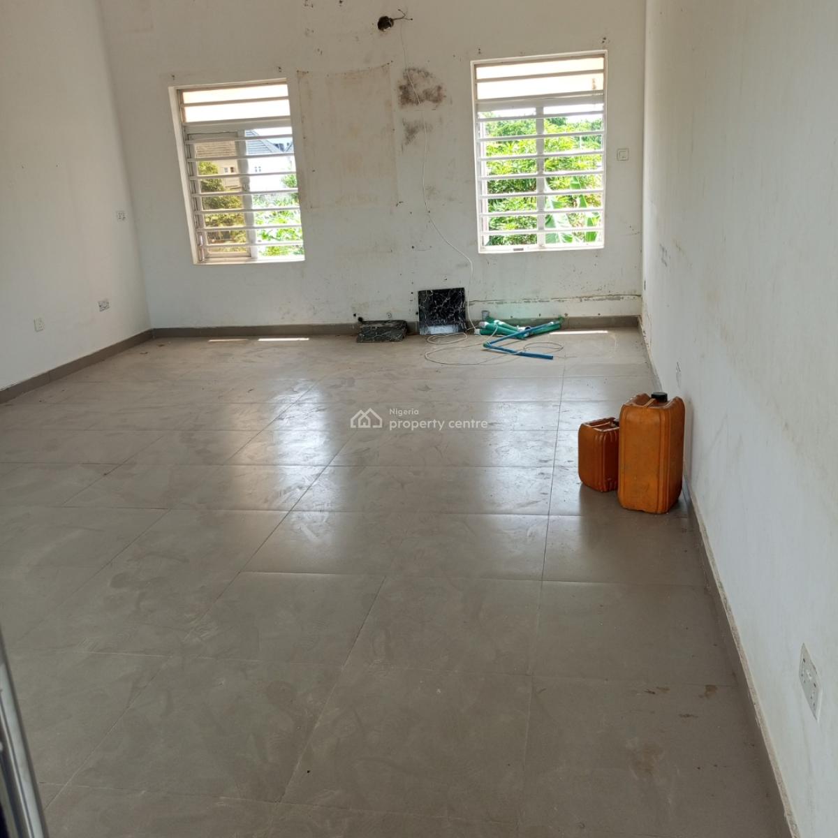 Sharp and Serene Shop (1st Floor), Awoyaya, Awoyaya, Ibeju Lekki, Lagos, Shop for Rent