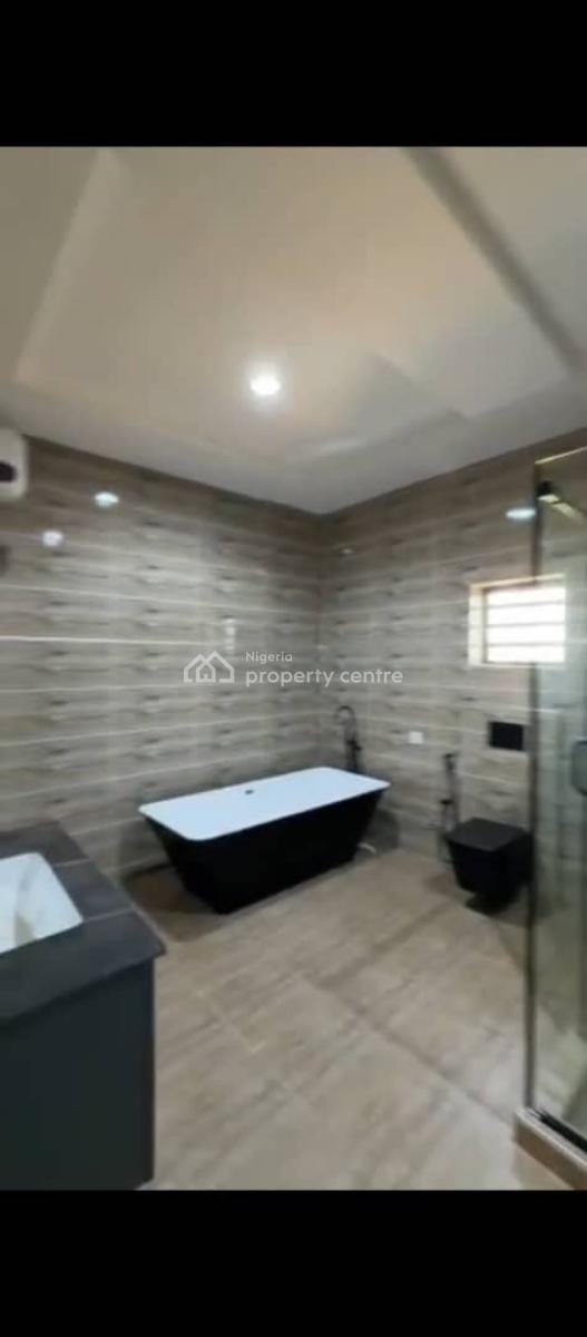 Luxury 6 Bedrooms Duplex with 2 Bq, Dakwo, Abuja, Detached Duplex for Sale