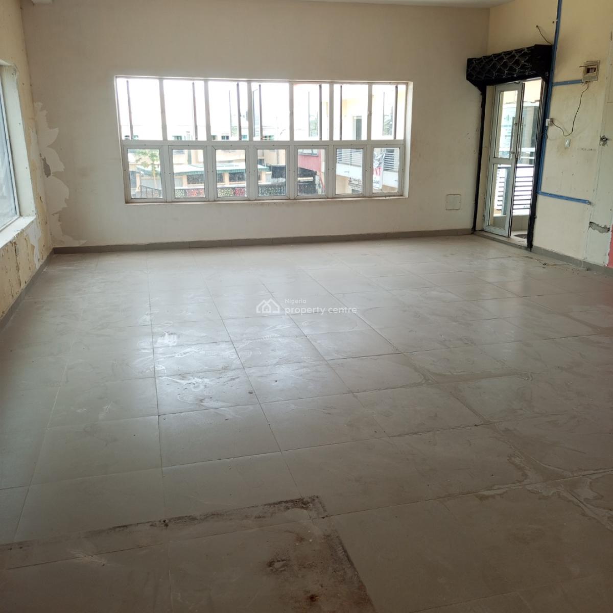 Sharp and Spacious Shop (1st Floor), Awoyaya, Awoyaya, Ibeju Lekki, Lagos, Shop for Rent