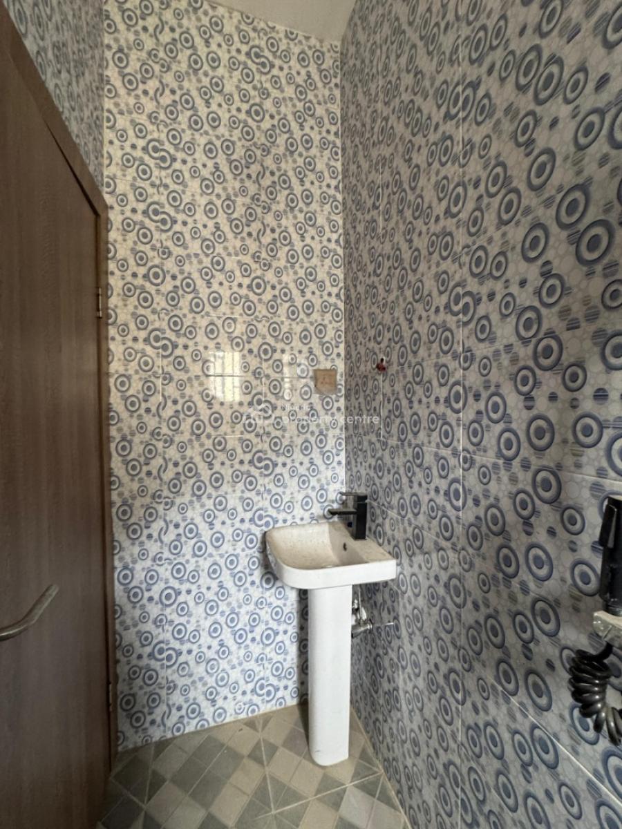 Lovely 2 Bedroom Apartment in a Serene Environment, Surulere, Lagos, Flat / Apartment for Sale