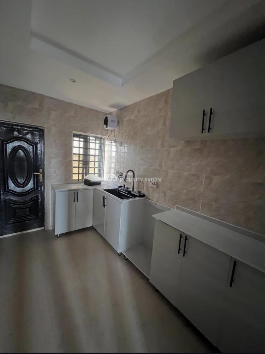 3bedroom Penthouse, Ologolo, Lekki, Lagos, Flat / Apartment for Rent