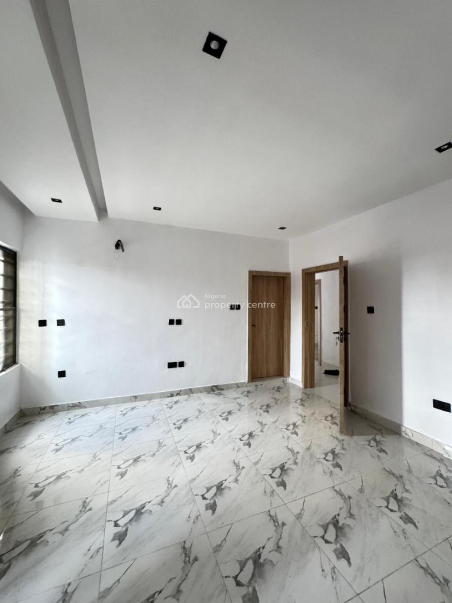 Luxuriously Built 3 Bedroom Apartment, Yaba, Lagos, Flat / Apartment for Sale