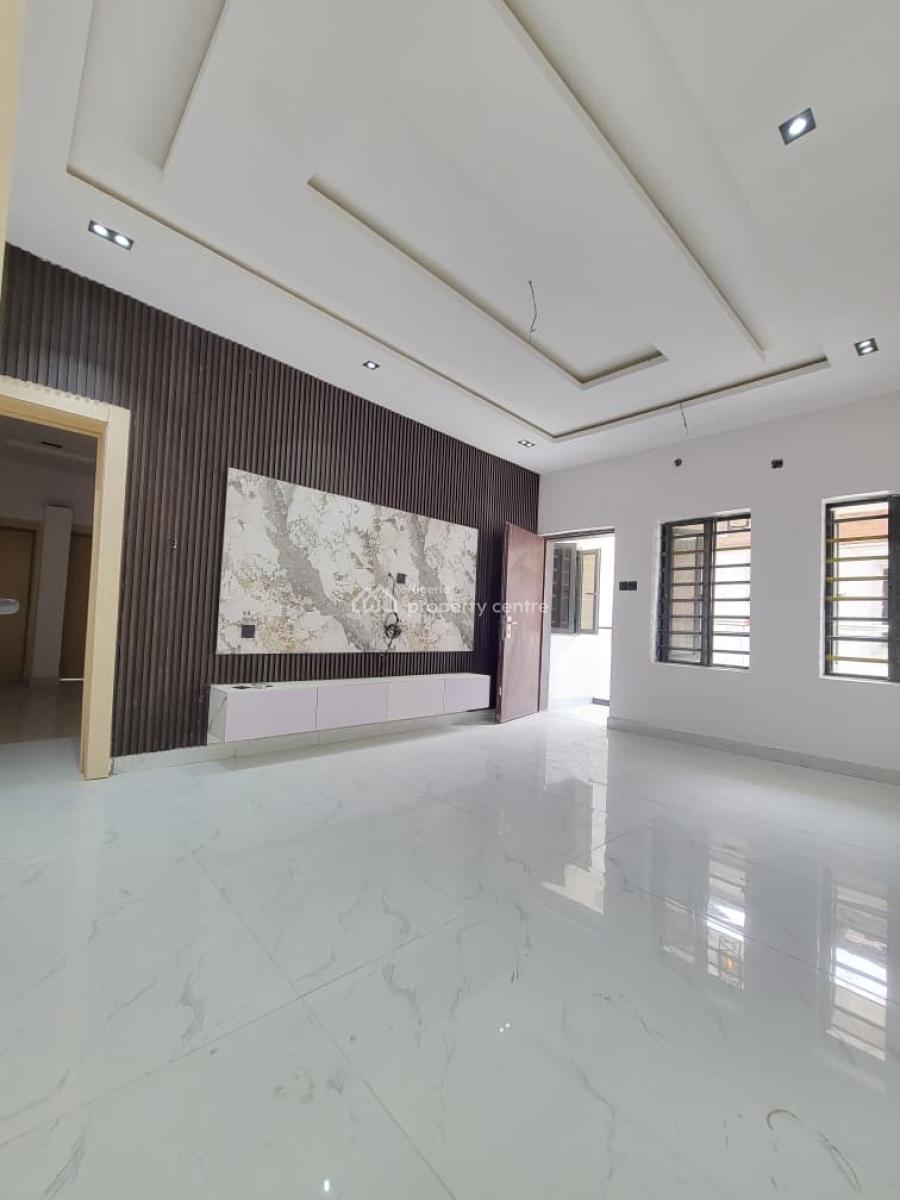 Standard 2bedroom Flat, Orchid Road, Lekki, Lagos, Flat / Apartment for Sale