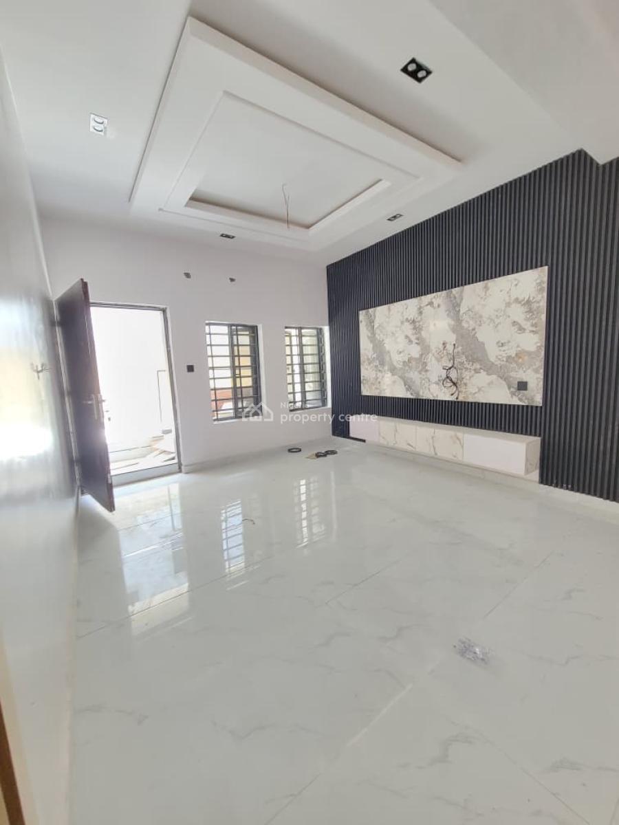 Standard 2bedroom Flat, Orchid Road, Lekki, Lagos, Flat / Apartment for Sale