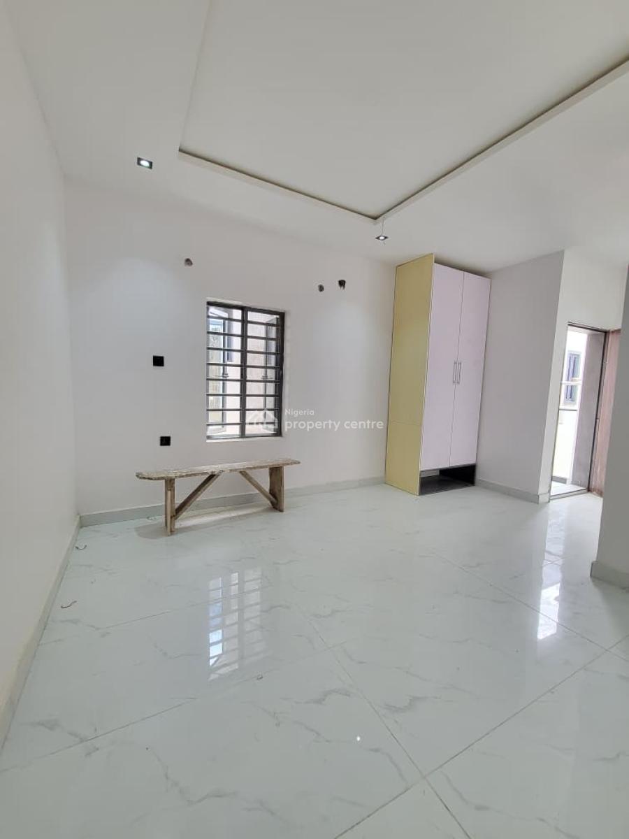 Standard 2bedroom Flat, Orchid Road, Lekki, Lagos, Flat / Apartment for Sale