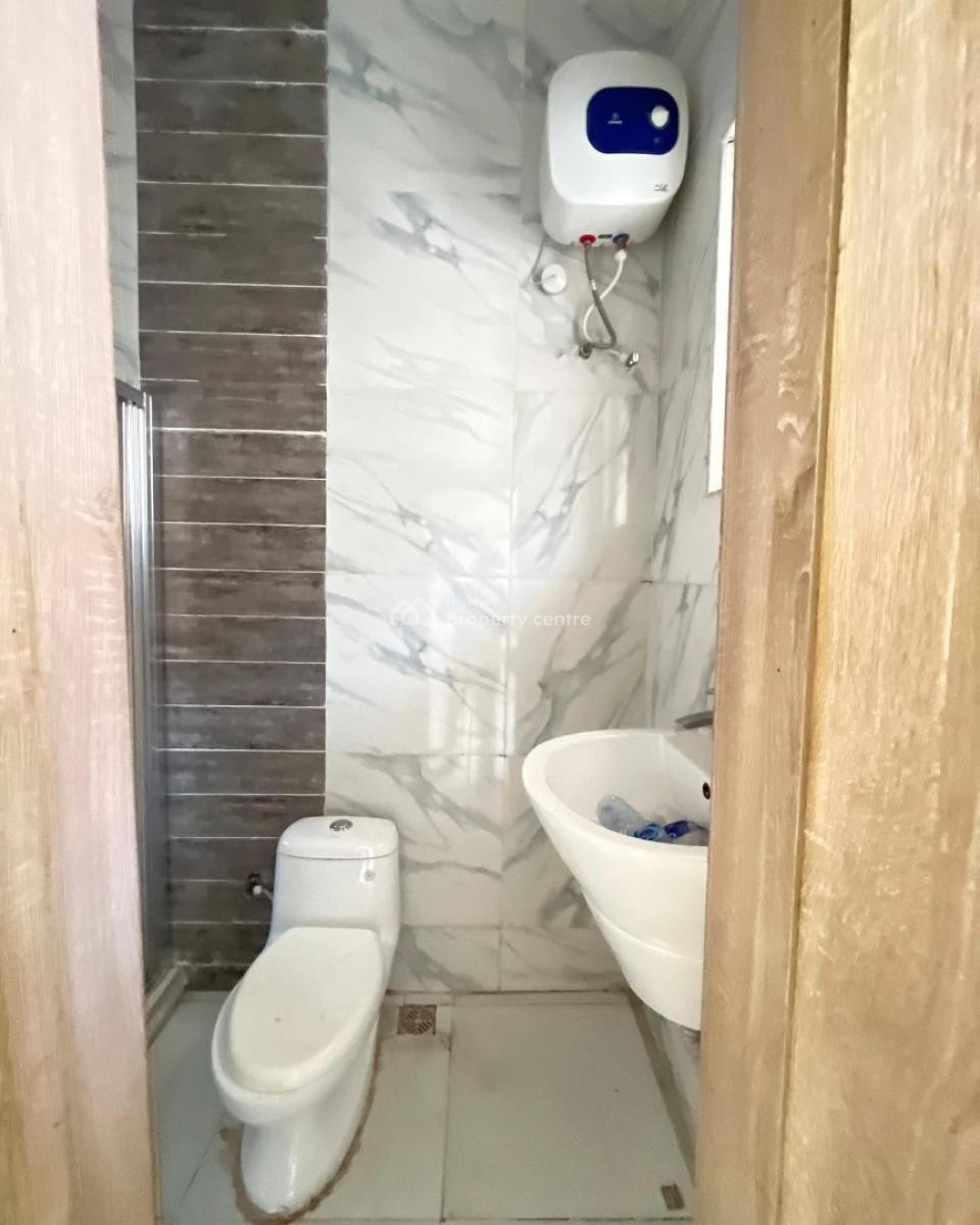 Lovely 4 Bedroom Terrace Duplex with Bq, Vgc, Vgc, Lekki, Lagos, Terraced Duplex for Sale