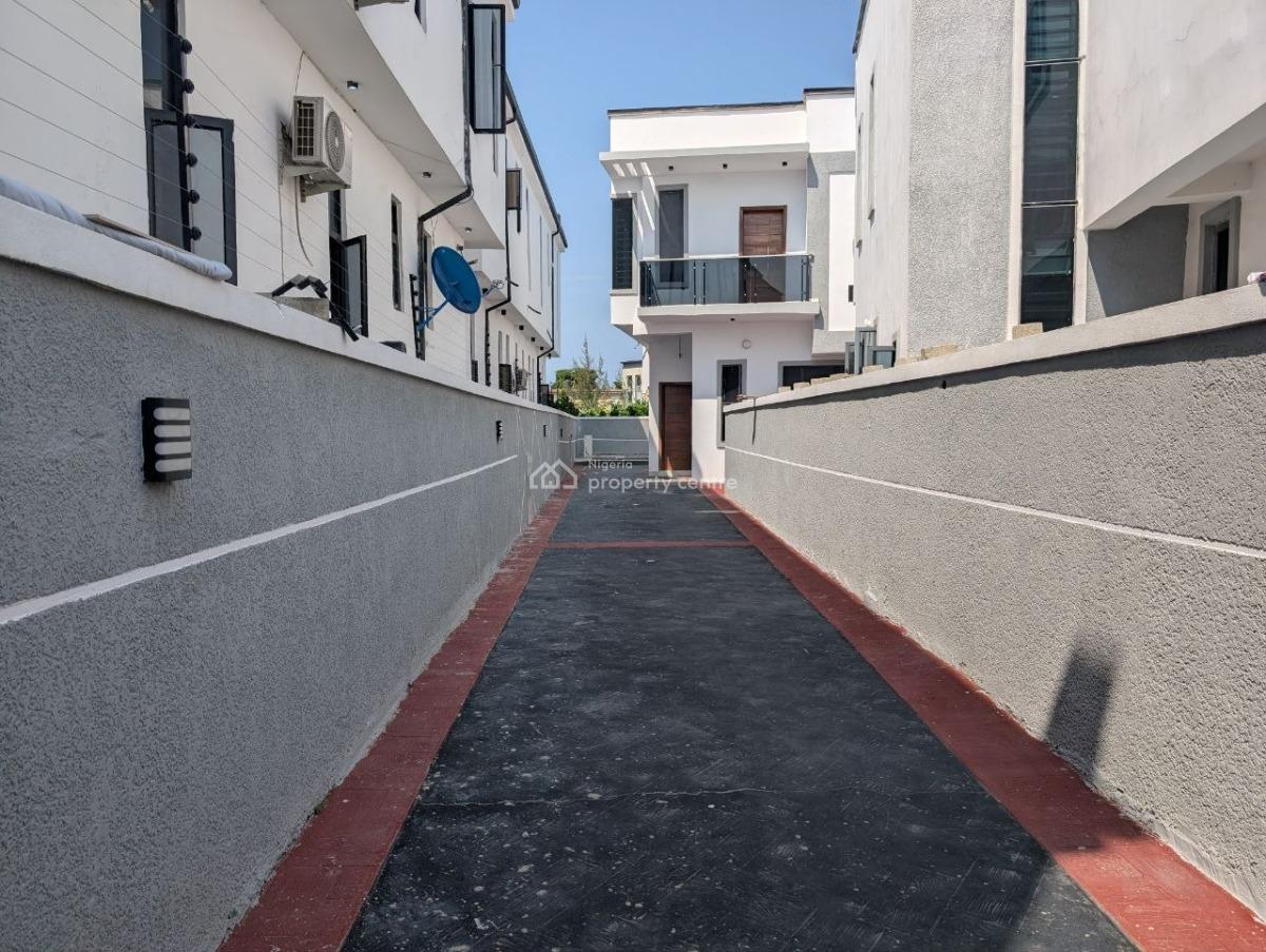 4 Bedroom Detached Duplex with Bq & Swimming Pool, Daffodil Estate, Royal Pine Estate, Orchid Road, Lekki, Lagos, Detached Duplex for Sale