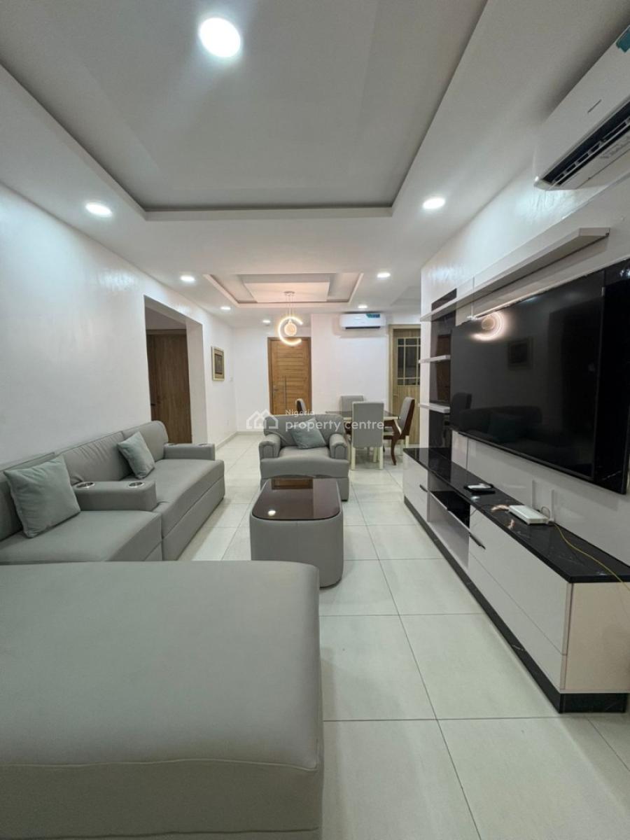 Deluxe 3 Bedroom Apartment with Balcony, Parking Space & Wifi, Proximity to The Airport, Comfortable and Secure Environment, Maryland, Lagos, Flat / Apartment Short Let