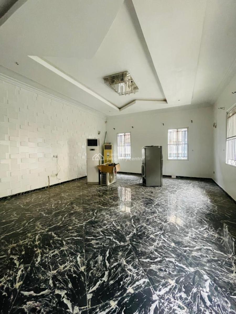 Well Spacious 5 Bedroom Fully Detached Duplex with Bq, Chevron, Lekki, Lagos, Detached Duplex for Sale