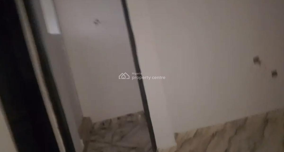 Newly Built and Nice Miniflat in a Good Location Close to The Bustop, Nola Kazeem /check-in Point N a Serene Neighborhood, Mile 12, Kosofe, Lagos, Mini Flat (room and Parlour) for Rent