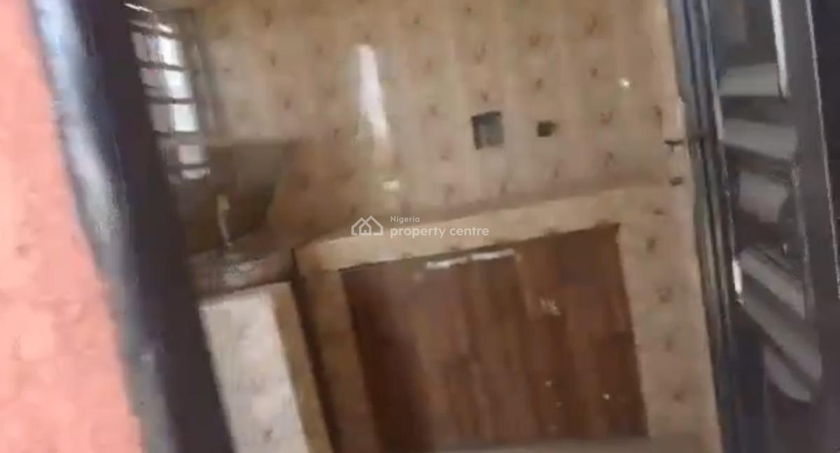 Newly Built and Nice Miniflat in a Good Location Close to The Bustop, Nola Kazeem /check-in Point N a Serene Neighborhood, Mile 12, Kosofe, Lagos, Mini Flat (room and Parlour) for Rent