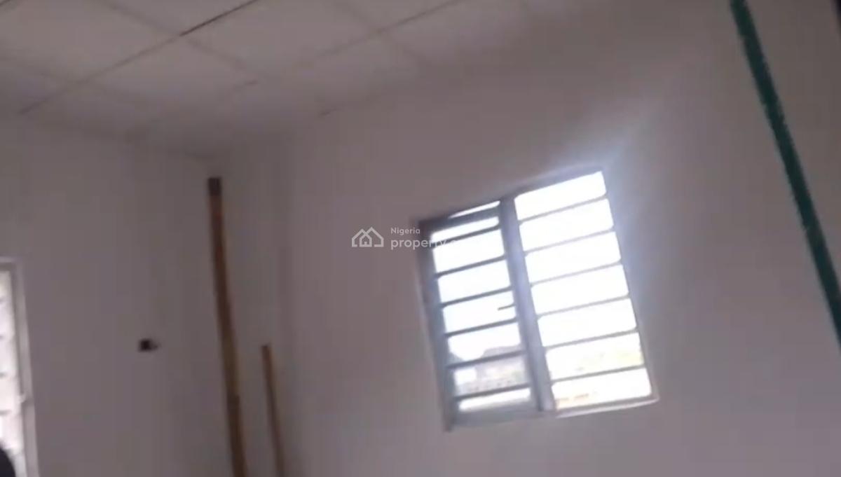 Newly Built and Nice Miniflat in a Good Location Close to The Bustop, Nola Kazeem /check-in Point N a Serene Neighborhood, Mile 12, Kosofe, Lagos, Mini Flat (room and Parlour) for Rent