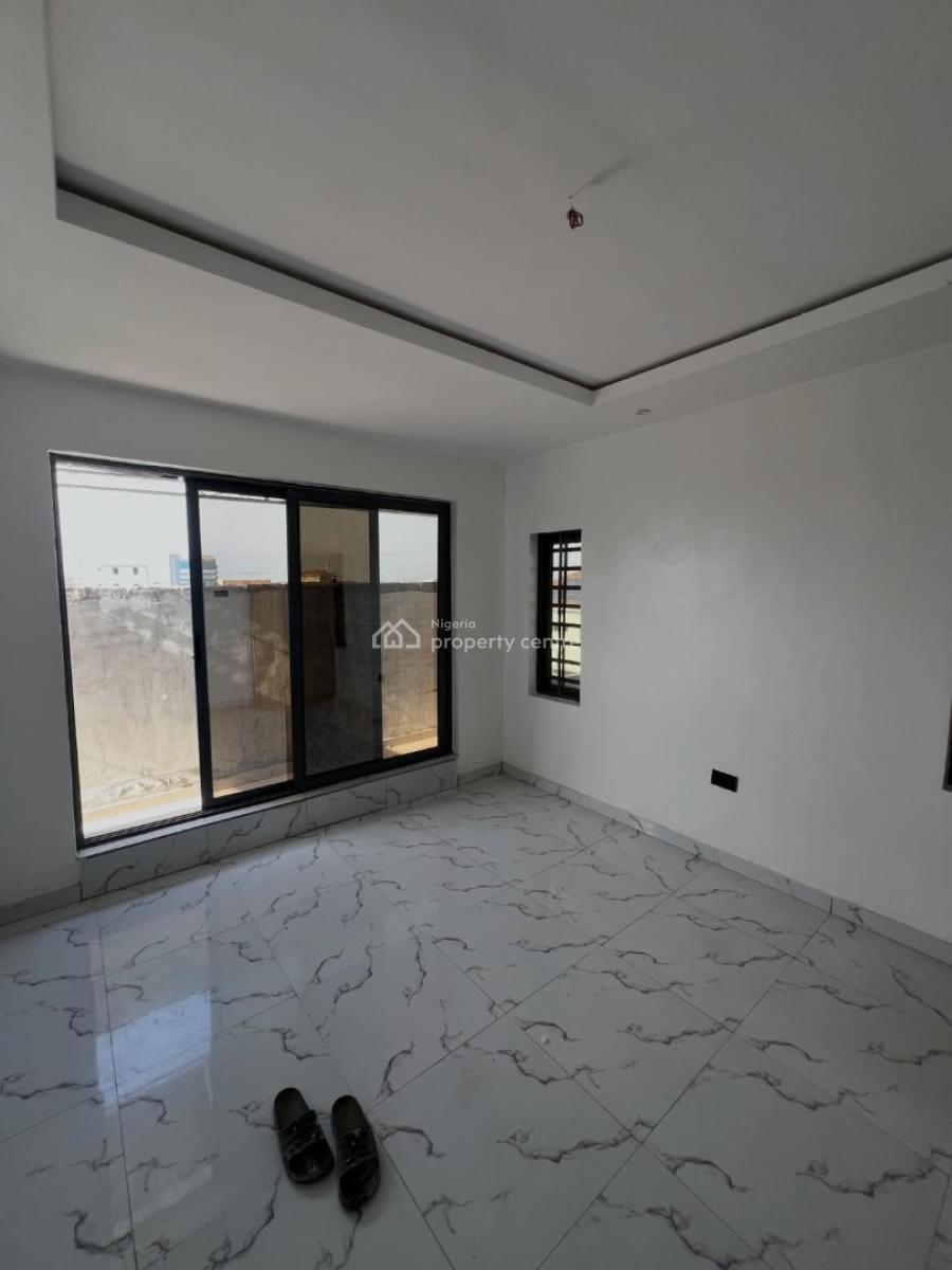Brand New 3bedroom Penthouse, The Property Located Within an Estate, Ologolo, Lekki, Lagos, Flat / Apartment for Rent