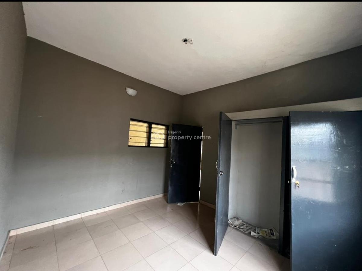 3bed +2bed +mini Flat + Romself (for All Purposes), @ Soluyi Area, Ifako-gbagada,, Soluyi, Gbagada, Lagos, Commercial Property for Sale