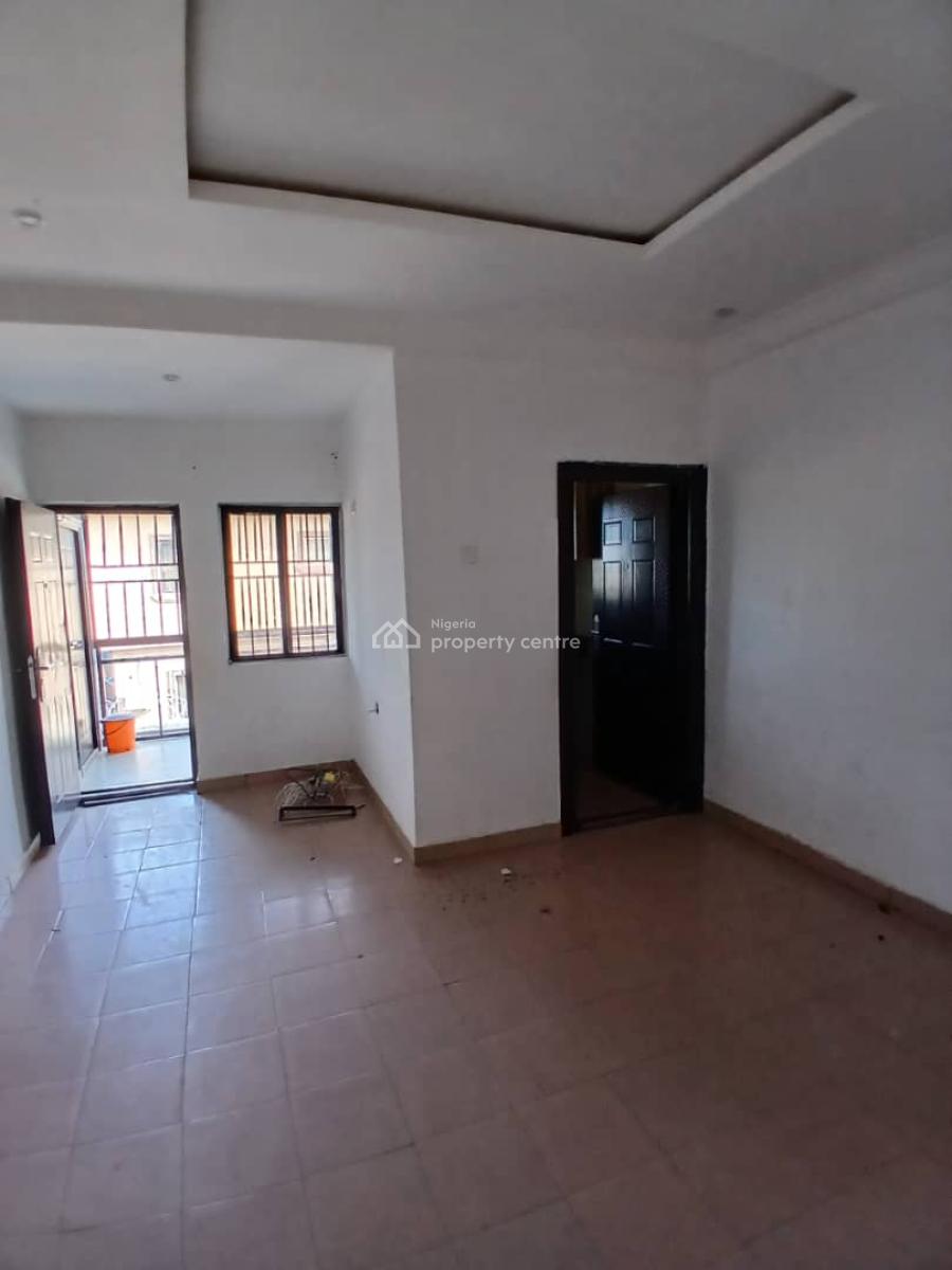 Clean and Spacious Miniglat with 2toilets, Badore Ajah Lekki, Ajah, Lagos, Mini Flat (room and Parlour) for Rent