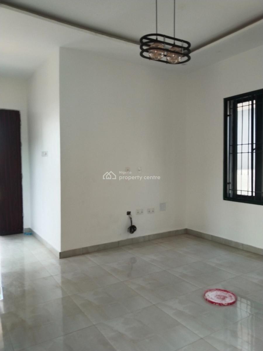 Lovely 2bedroom Flat at Magboro, Private Est Magboro, Magboro, Ogun, Flat / Apartment for Rent