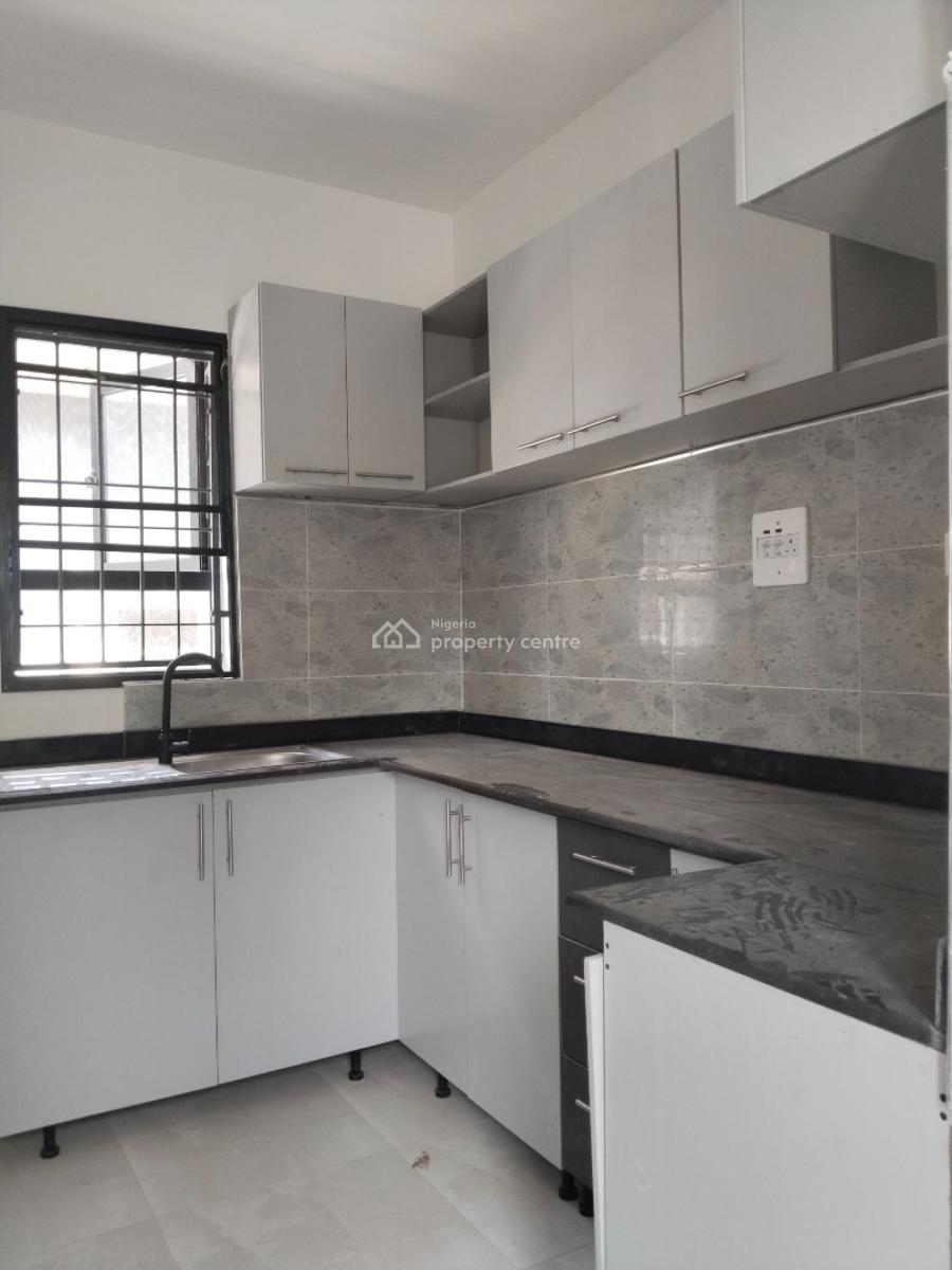 Lovely 2bedroom Flat at Magboro, Private Est Magboro, Magboro, Ogun, Flat / Apartment for Rent