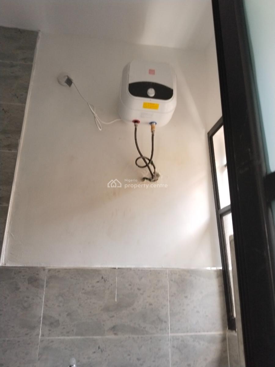 Lovely 2bedroom Flat at Magboro, Private Est Magboro, Magboro, Ogun, Flat / Apartment for Rent