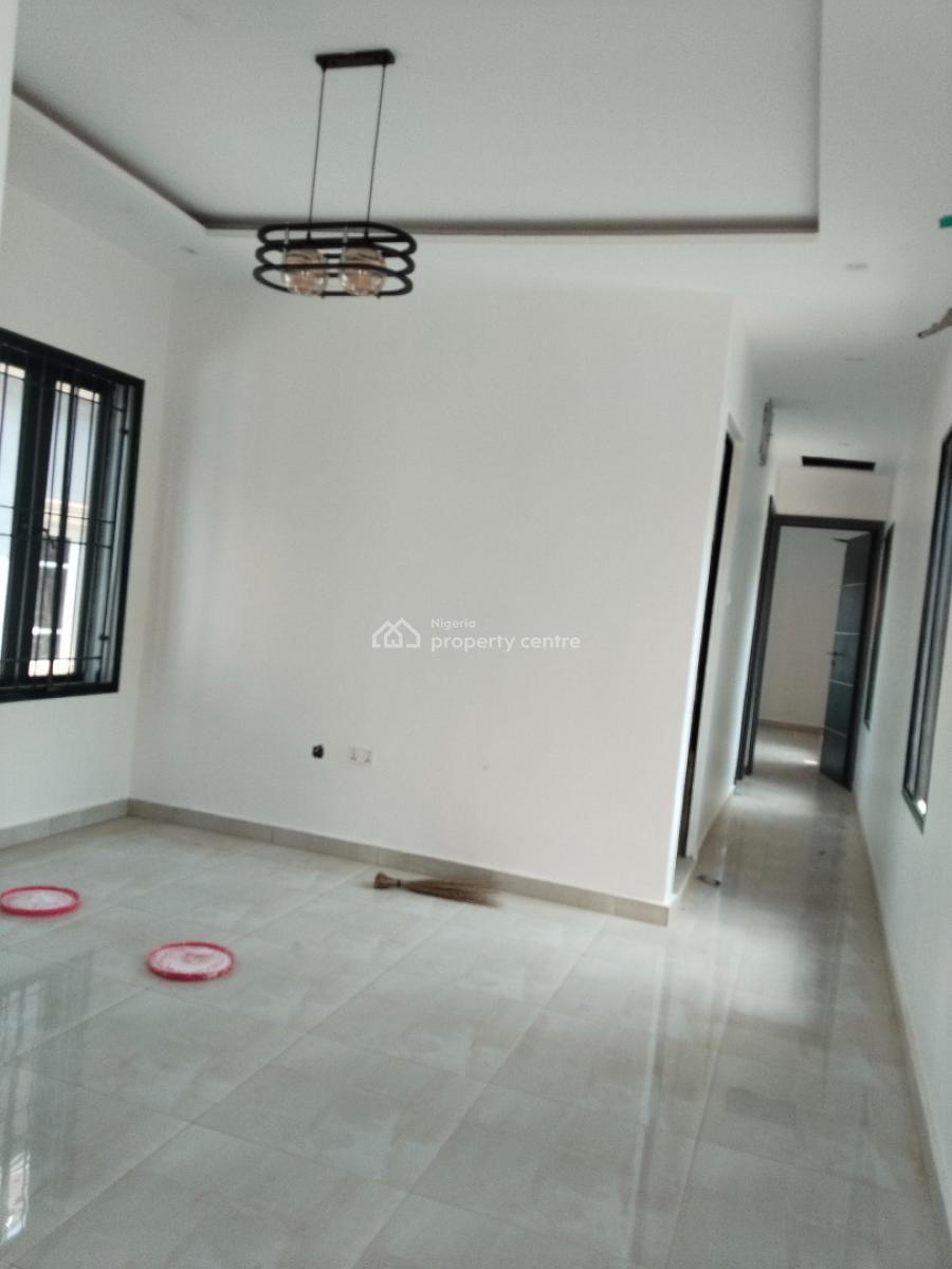 Lovely 2bedroom Flat at Magboro, Private Est Magboro, Magboro, Ogun, Flat / Apartment for Rent