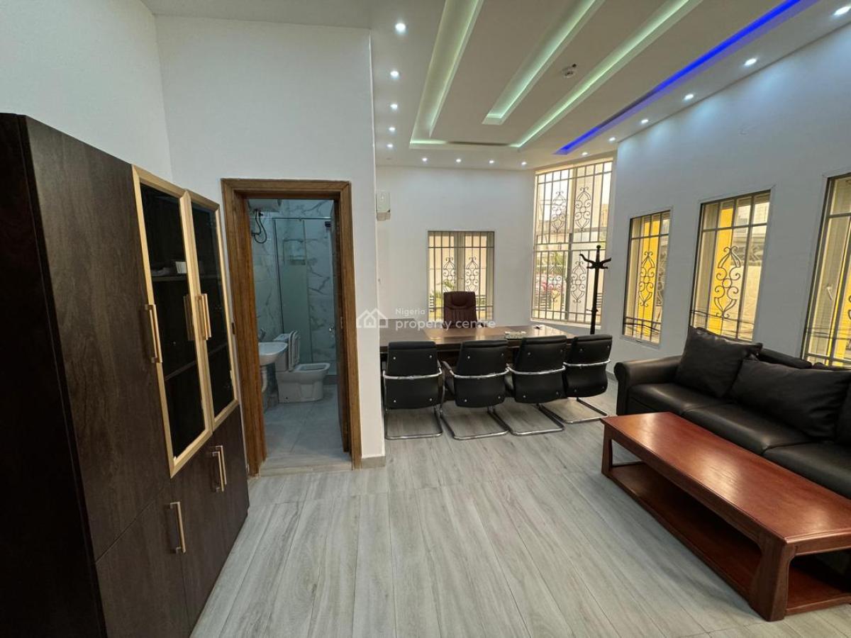 8 Bedroom Mansion, Lekki, Lagos, Detached Duplex for Sale