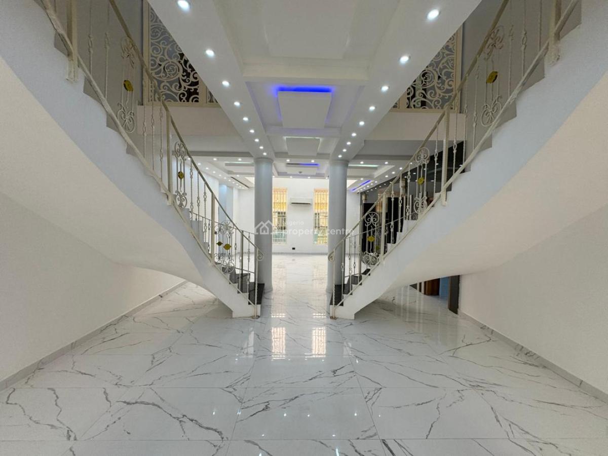 8 Bedroom Mansion, Lekki, Lagos, Detached Duplex for Sale