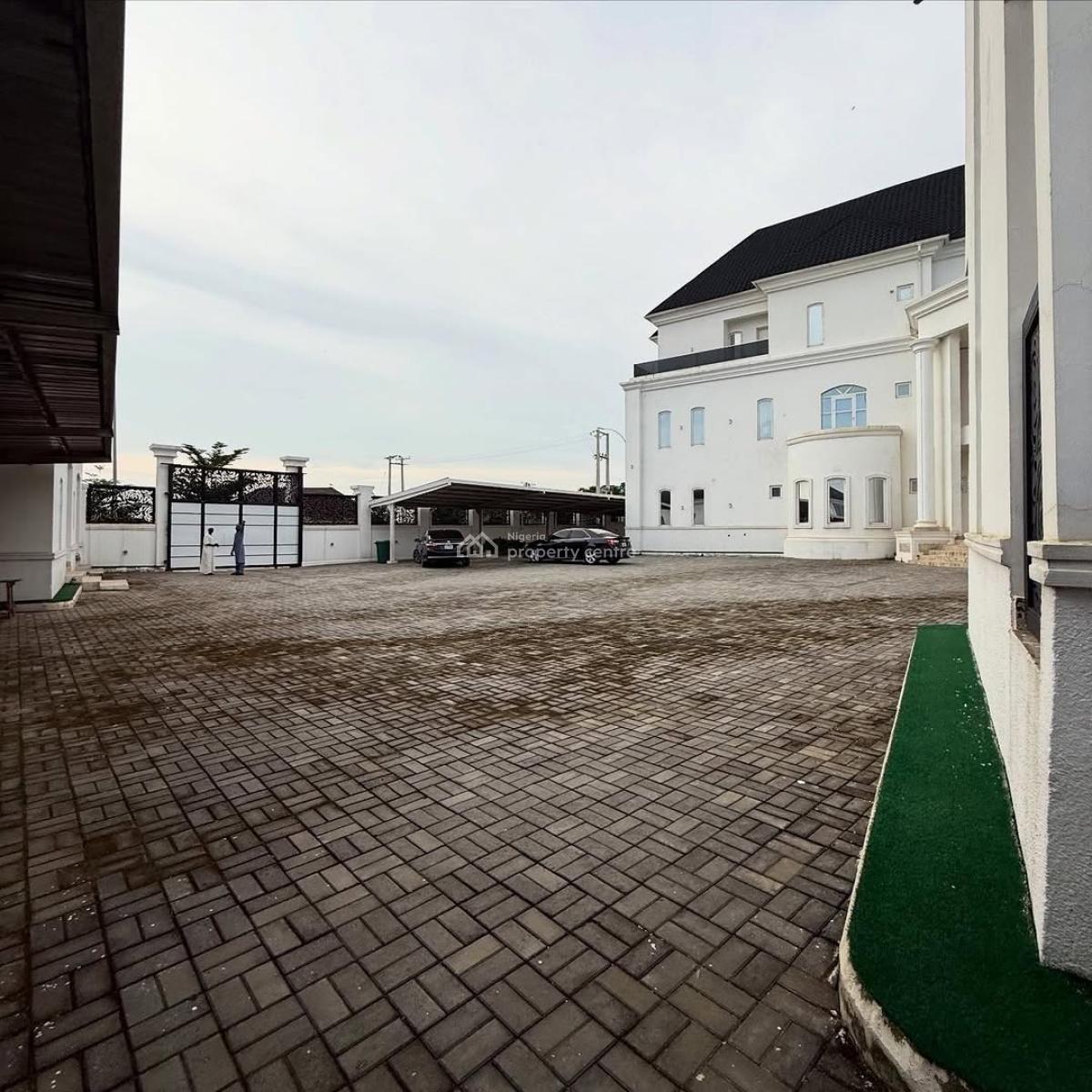 17 Bedroom Mansion + 4 Bqs, Asokoro Abuja, Asokoro District, Abuja, Detached Duplex for Sale