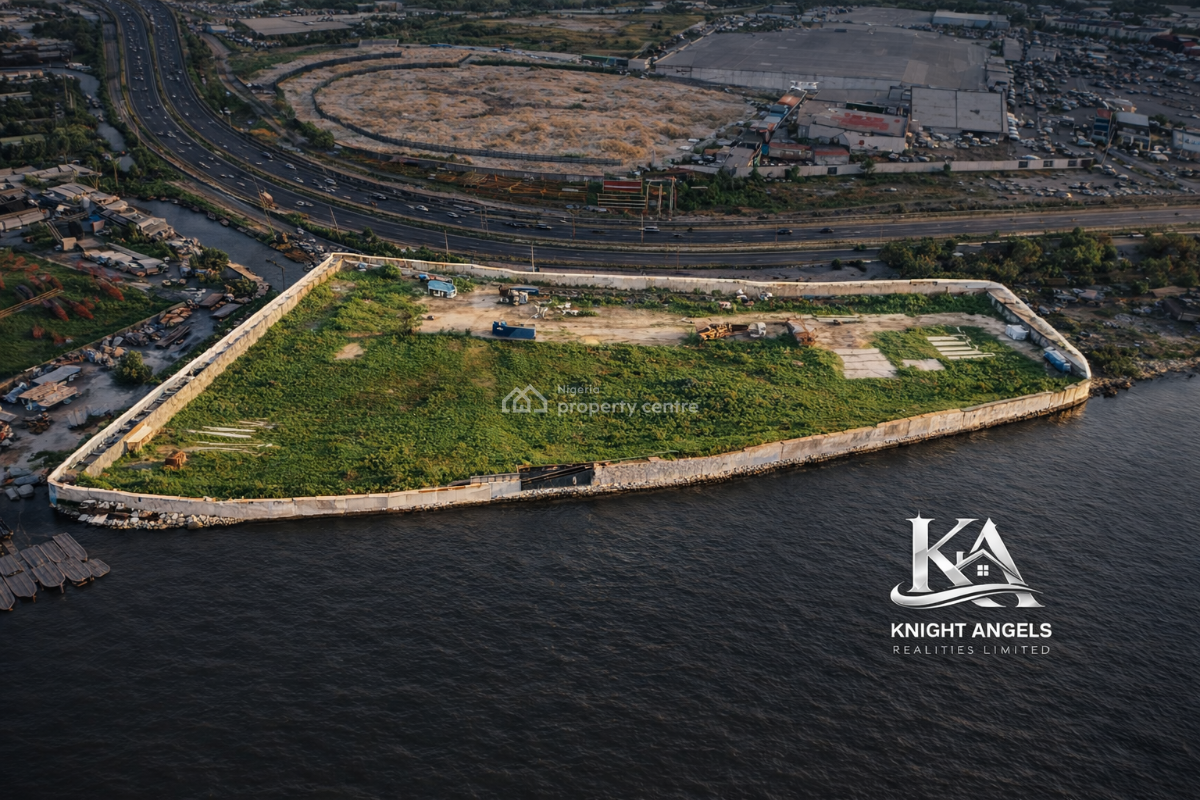 a Prime 20,000 Sqm Waterfront Land, Maroko, Victoria Island (vi), Lagos, Mixed-use Land for Sale