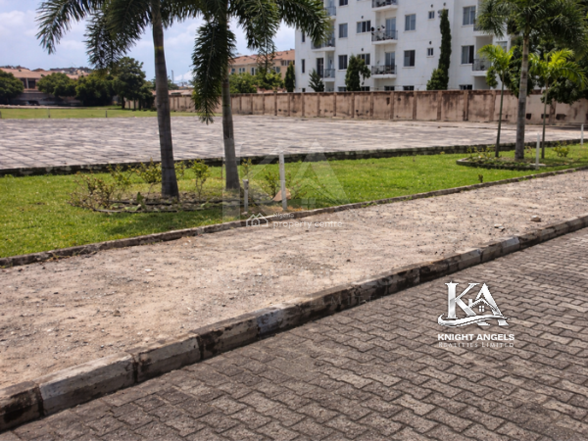 a Highly Strategic 2,000 Sqm Landholding, Admiralty Way, Lekki Phase 1, Lekki, Lagos, Commercial Land for Sale