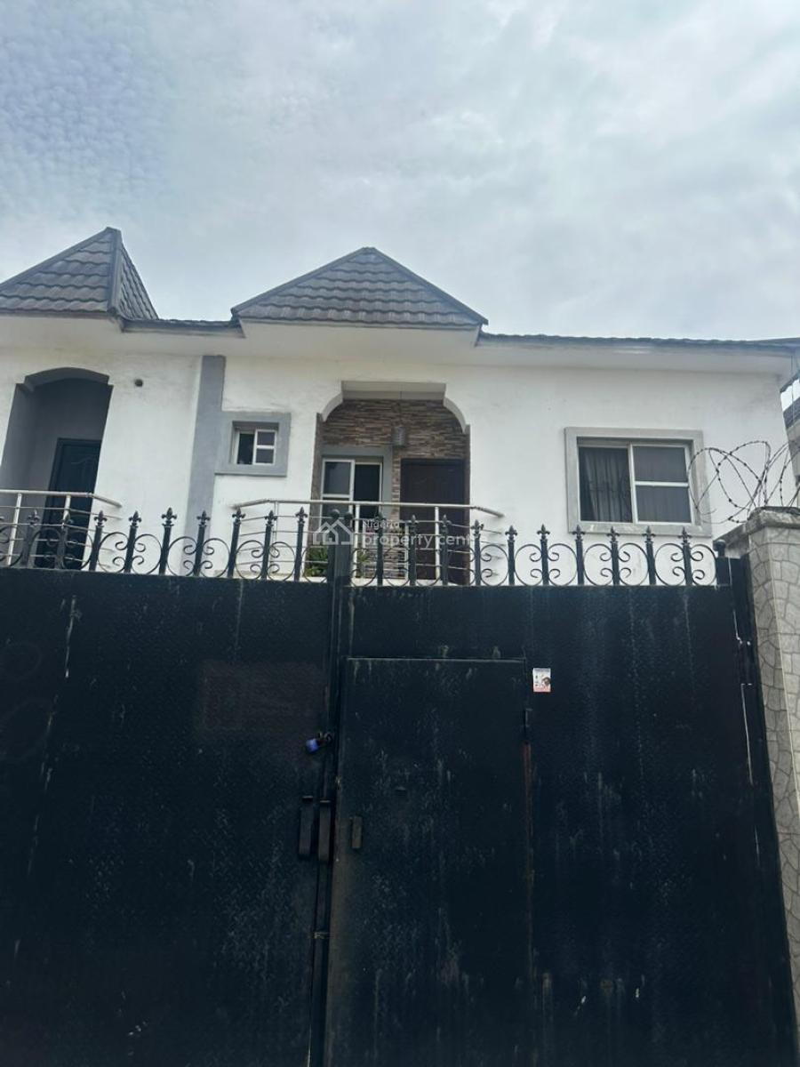 a Well Renovated 4 Bedroom Semi Detached House with a Room Bq, Idado, Lekki, Lagos, Semi-detached Duplex for Sale