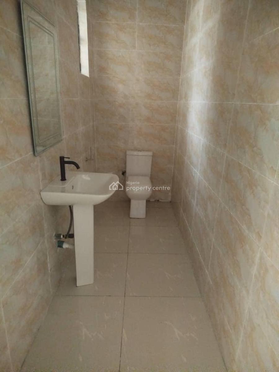 Comfortable 4 Bedroom Terrace Duplex in a Secured Estate, Orchid Road, Lekki, Lagos, Terraced Duplex for Sale