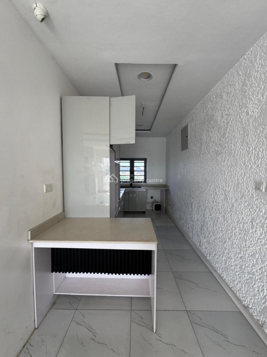 Stunning 2bedroom Apartment with a Bq and a Pool All Rooms Ensuite, Ikate, Lekki, Lagos, Flat / Apartment for Sale