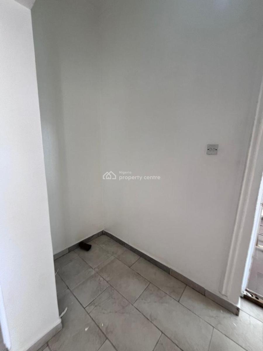 Tastefully Finished 2 Bedrooms Flat, Utako Main, Utako, Abuja, Flat / Apartment for Rent