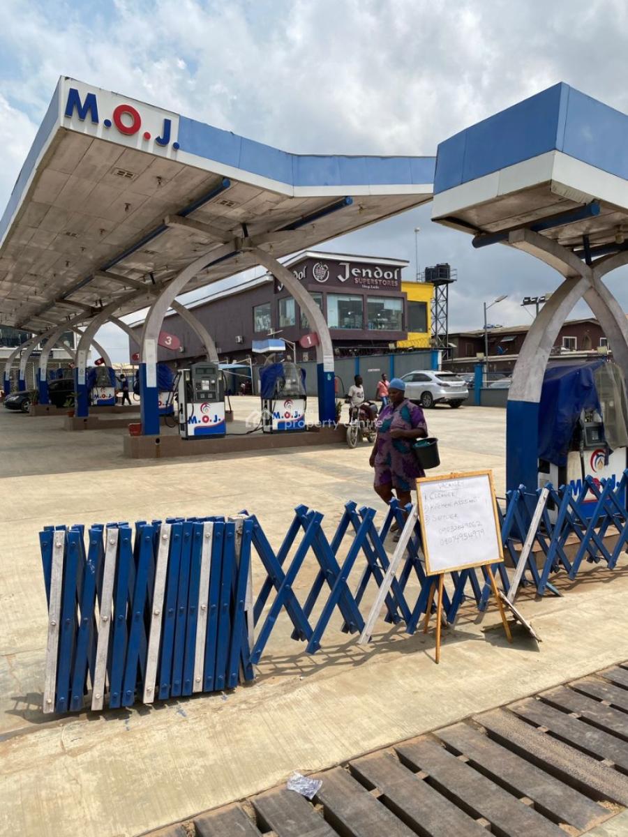 Mega Filling Station with High Turn Over Rate, Igando, Ikotun, Lagos, Filling Station for Rent