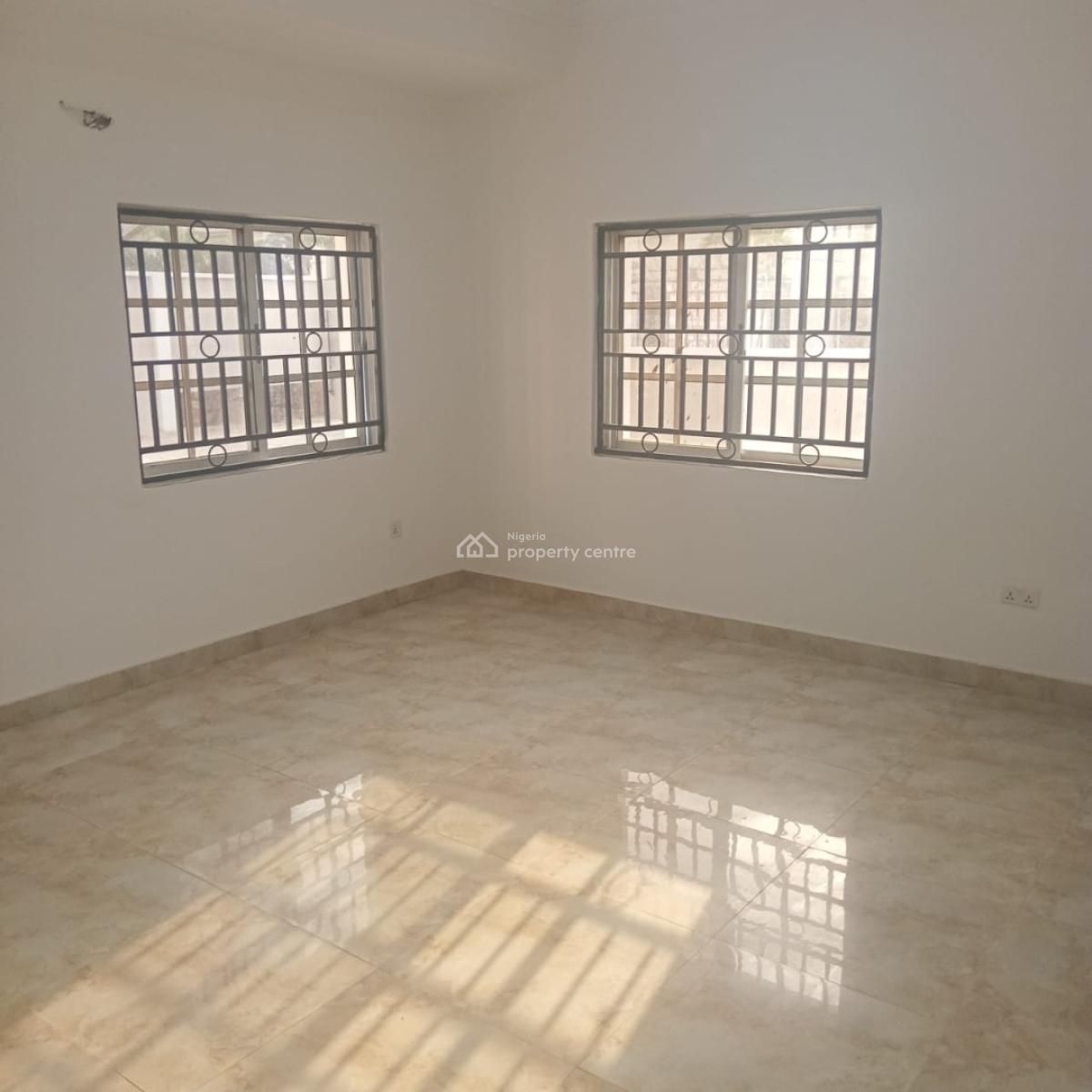 Newly Renovated 3 Bedroom Flat with Bq & Swimming Pool, Lekki Phase 1, Lekki, Lagos, Flat / Apartment for Rent