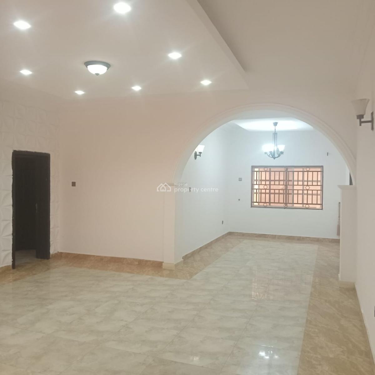 Newly Renovated 3 Bedroom Flat with Bq & Swimming Pool, Lekki Phase 1, Lekki, Lagos, Flat / Apartment for Rent
