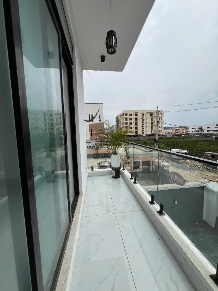 Modern 2 Bedroom Apartment with Pool and Gym ., Lekki Phase 1, Lekki Phase 1, Lekki, Lagos, Flat / Apartment for Sale