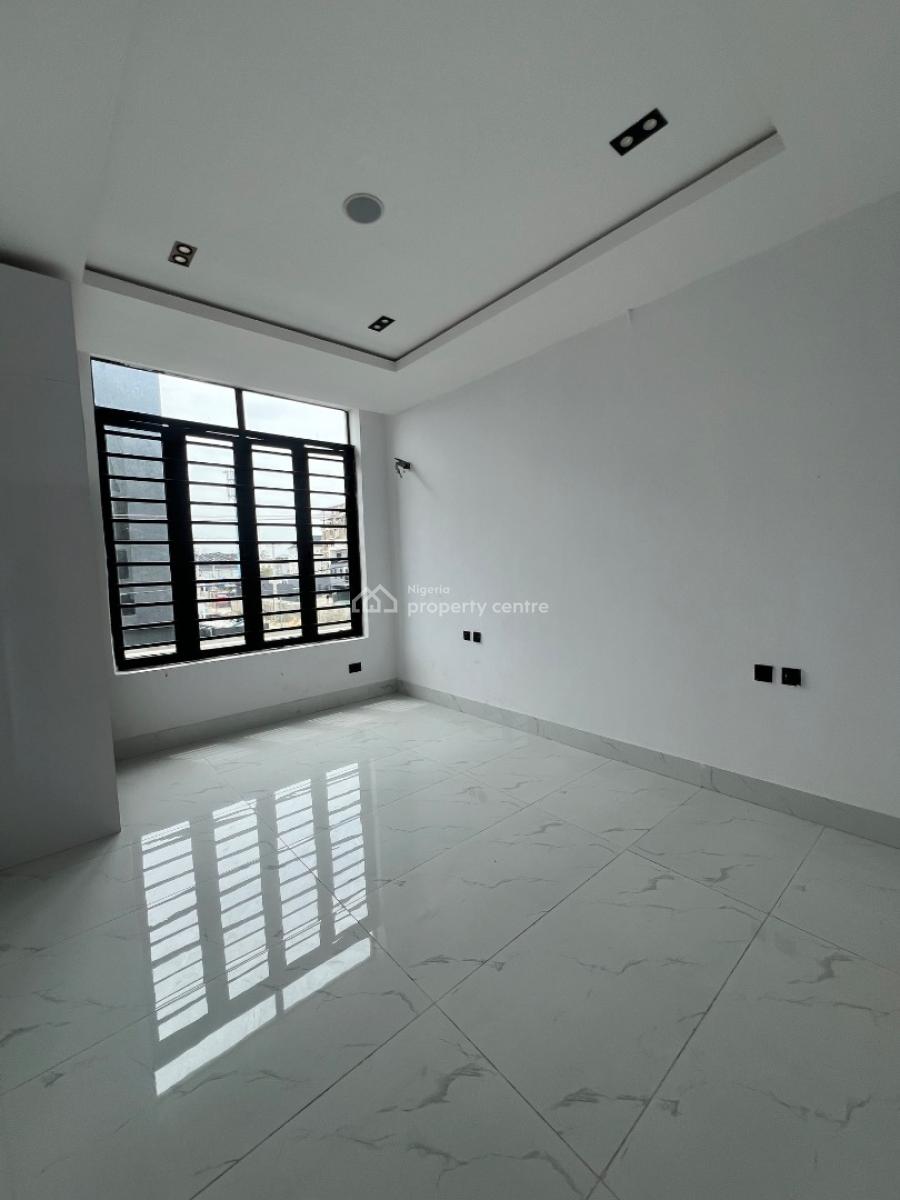 Modern 2 Bedroom Apartment with Pool and Gym ., Lekki Phase 1, Lekki Phase 1, Lekki, Lagos, Flat / Apartment for Sale