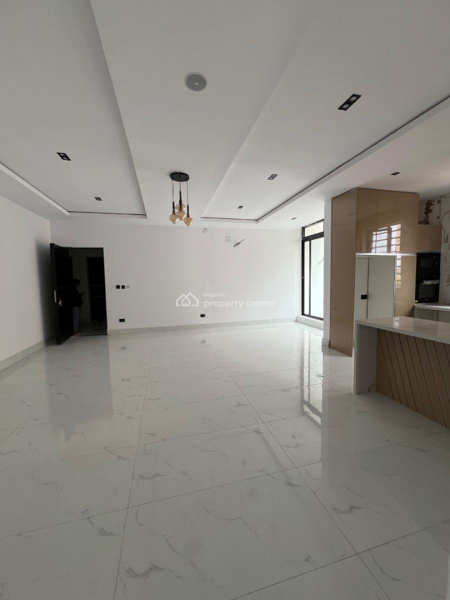Modern 2 Bedroom Apartment with Pool and Gym ., Lekki Phase 1, Lekki Phase 1, Lekki, Lagos, Flat / Apartment for Sale