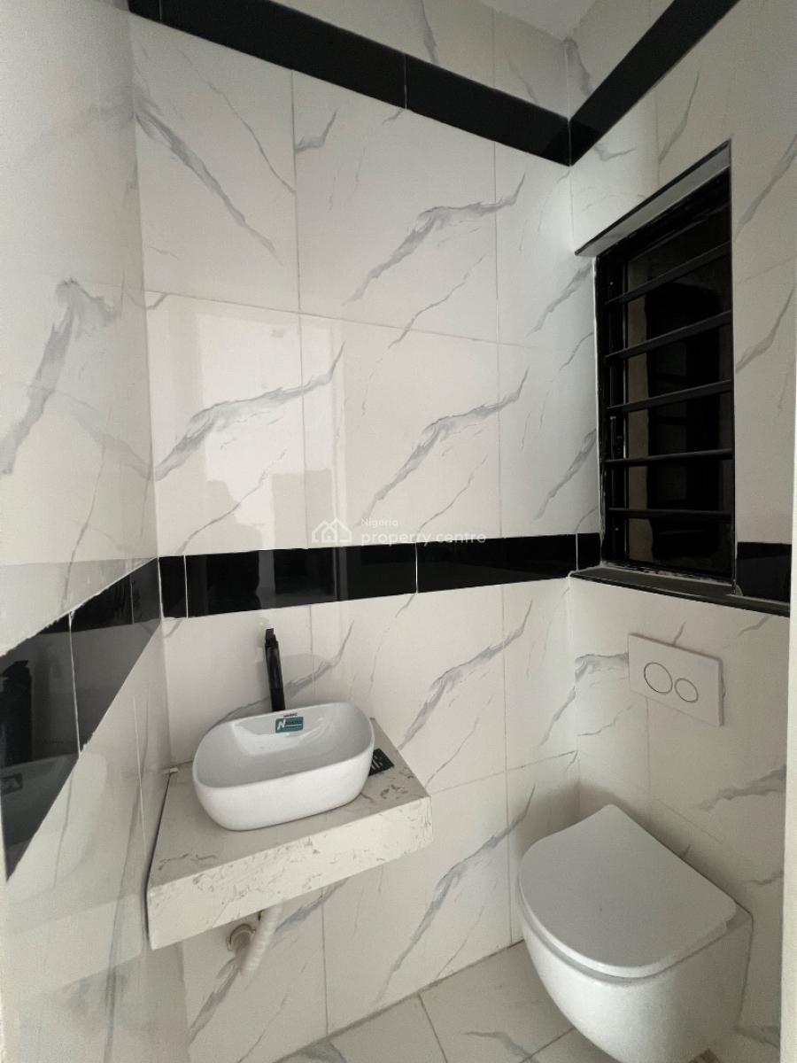 Modern 2 Bedroom Apartment with Pool and Gym ., Lekki Phase 1, Lekki Phase 1, Lekki, Lagos, Flat / Apartment for Sale