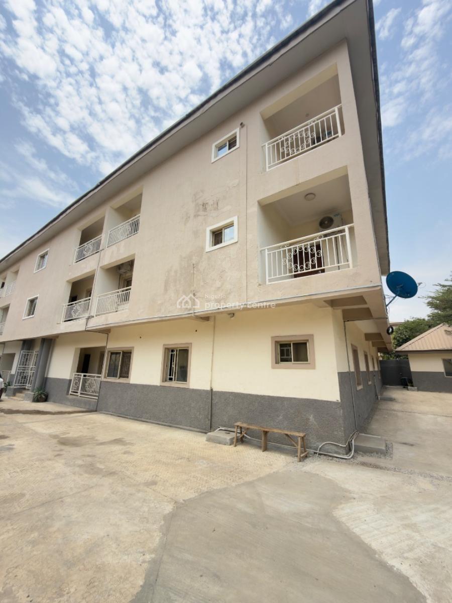 Neatly Renovated 3 Bedroom Flat, Jabi, Jabi, Abuja, Flat / Apartment for Rent