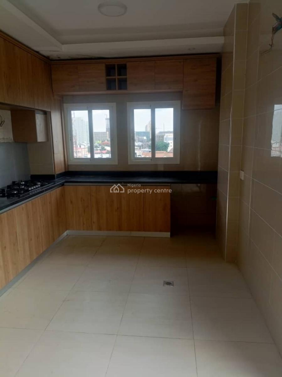 Luxury and Serviced 3 Bedrooms Penthouse in a Serene Area of Victoria, Victoria Island Lagos, Victoria Island (vi), Lagos, Flat / Apartment for Sale