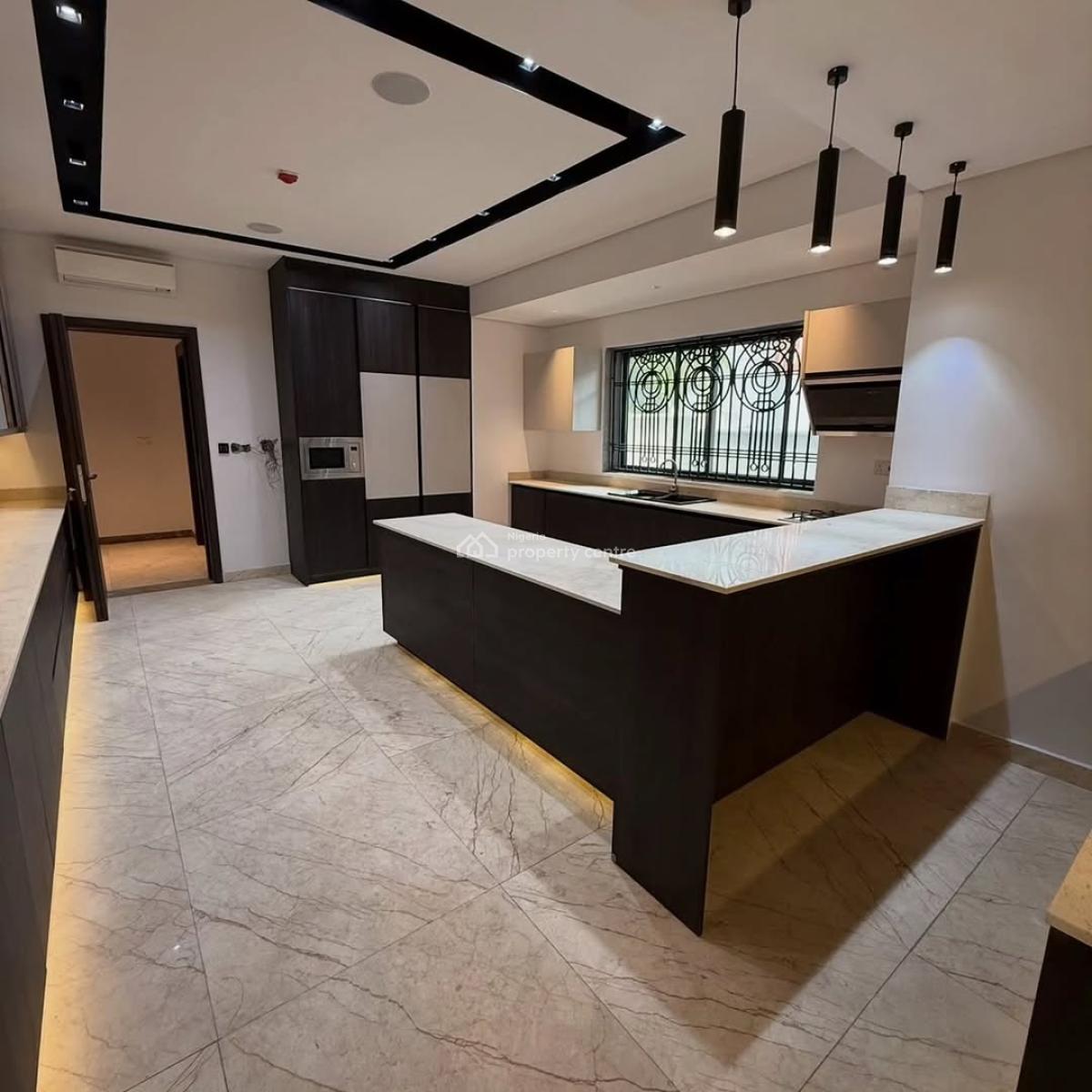 7 Bedroom Mansion with Bq & S/pool, Maitama Abuja, Maitama District, Abuja, Detached Duplex for Sale