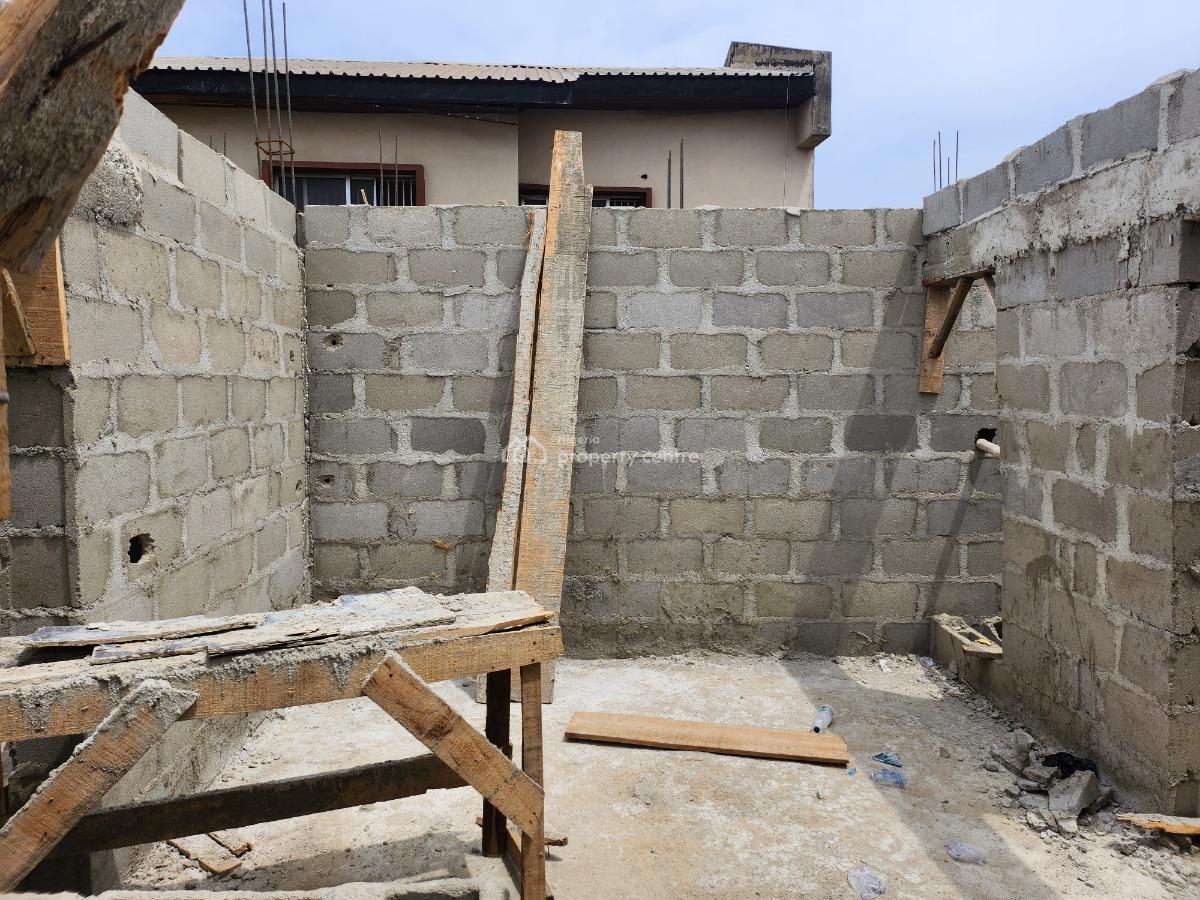 Lease 21years One-bedroom Apartment Mini Flat  ₦20,000,000, Anuoluwapo Street Akoka Yaba., Akoka, Yaba, Lagos, Mini Flat (room and Parlour) for Sale