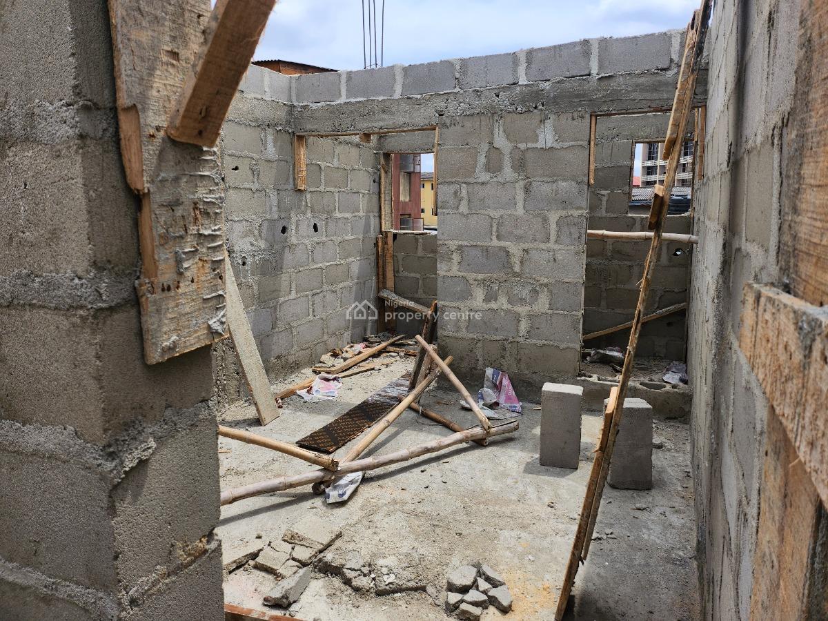 Lease 21years One-bedroom Apartment Mini Flat  ₦20,000,000, Anuoluwapo Street Akoka Yaba., Akoka, Yaba, Lagos, Mini Flat (room and Parlour) for Sale