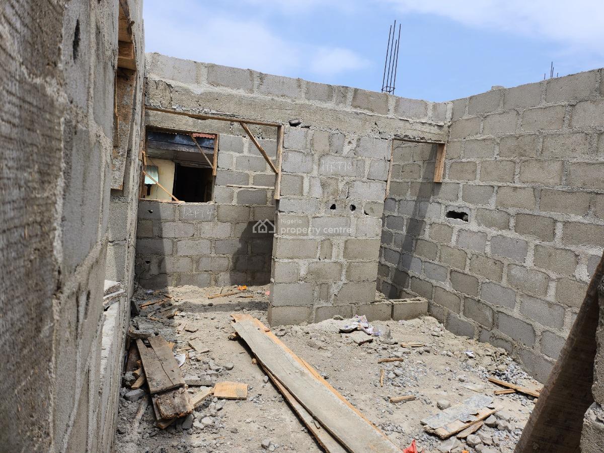 Studio Apartment 21 Years Lease Ownership, Anuoluwapo Street, Akoka Lagos, Akoka, Yaba, Lagos, Self Contain (single Rooms) for Sale