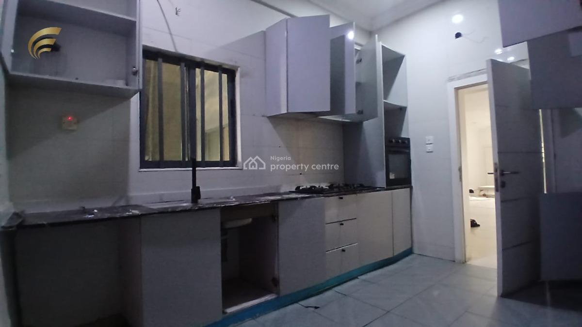 8-unit Block of Flats, Elf Bus Stop, Lekki Right Hand Side, Lekki Phase 1, Lekki, Lagos, Hotel / Guest House for Rent